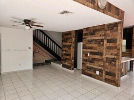 6706 SW 152nd Ct in Miami, FL - Building Photo