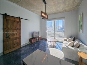 234 NE 3rd St in Miami, FL - Building Photo - Building Photo