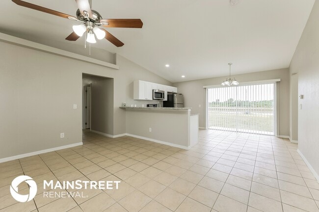 2302 Loraine Ave S in Lehigh Acres, FL - Building Photo - Building Photo