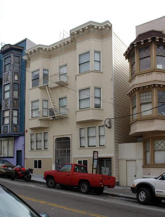 1418 Larkin St in San Francisco, CA - Building Photo