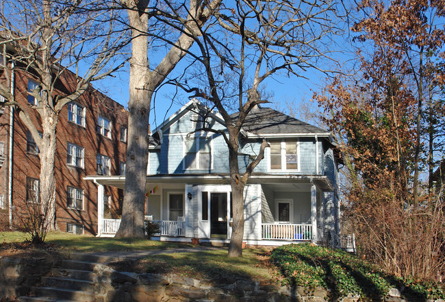 107 Cumberland Ave in Asheville, NC - Building Photo - Building Photo