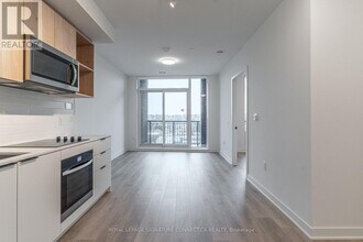 1185 Dupont St in Toronto, ON - Building Photo - Building Photo