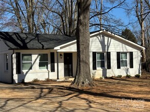 8006 Hemby Wood Dr in Indian Trail, NC - Building Photo - Building Photo