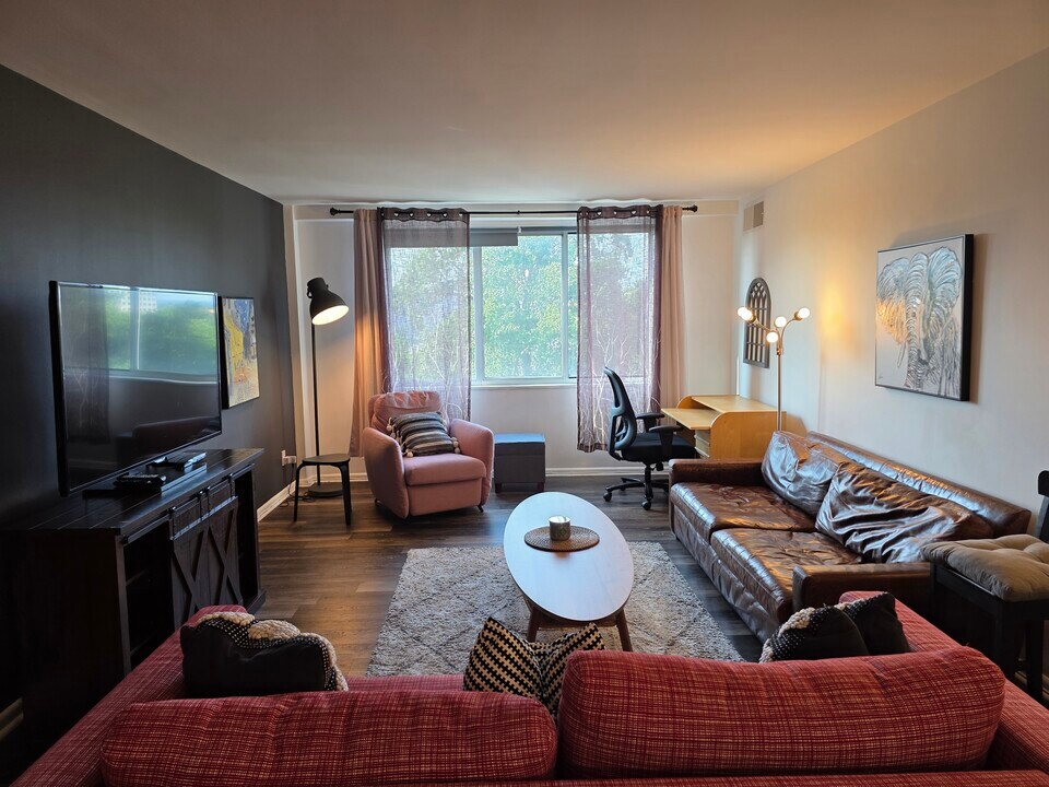 4977 Battery Ln, Unit 707 in Bethesda, MD - Building Photo