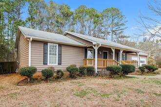 105 Bennington Dr in Stockbridge, GA - Building Photo - Building Photo