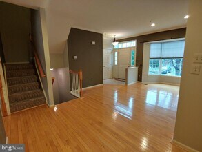 2308 Turnbridge Ct in Crofton, MD - Building Photo - Building Photo