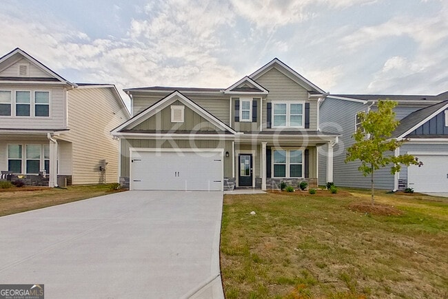 property at 105 Silver Maple Ln