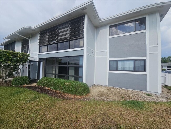 property at 9727 Hammocks Blvd