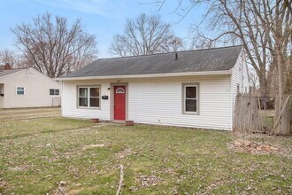 704 Clearview St in Kalamazoo, MI - Building Photo - Building Photo