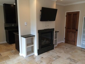 1105 N Milpas St, Unit A in Santa Barbara, CA - Building Photo - Building Photo