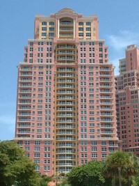 The Palms II in Fort Lauderdale, FL - Foto de edificio - Building Photo