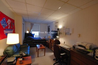 274 Newbury St, Unit 13 in Boston, MA - Building Photo - Building Photo