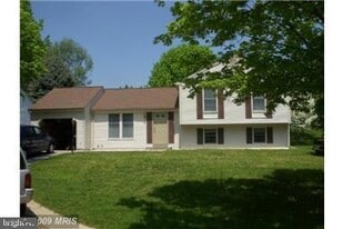 10854 Green View Way in Columbia, MD - Building Photo