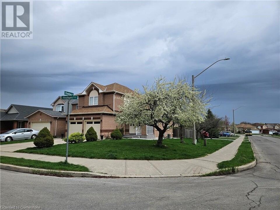 263 Hepburn Crescent in Hamilton, ON - Building Photo