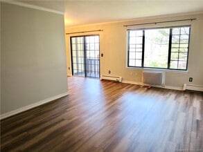 50 Aiken St in Norwalk, CT - Building Photo - Building Photo