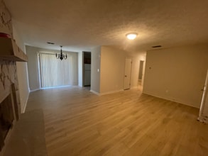 475 Rustwood Dr in Athens, GA - Building Photo - Building Photo