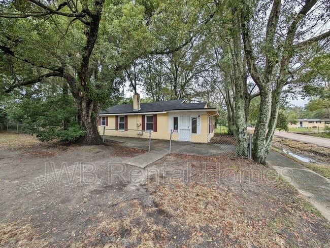 property at 9202 2nd Ave