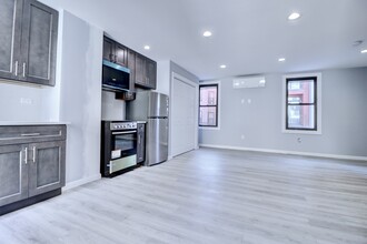 228 Withers St in Brooklyn, NY - Building Photo - Building Photo