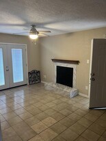7600 Emmett F Lowry Expy in Texas City, TX - Building Photo