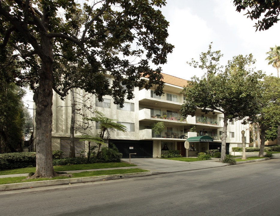 411 South Madison Avenue Apartments in Pasadena, CA - Building Photo