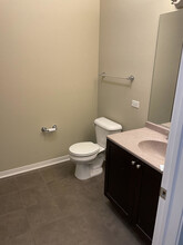 512 W Elm St in Chicago, IL - Building Photo - Building Photo