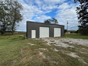 1313 Liberty Rd in Winchester, TN - Building Photo - Building Photo