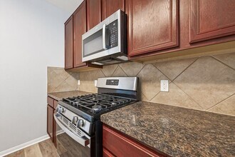 2810 Meadowbrook Lane in Rosenberg, TX - Building Photo - Building Photo