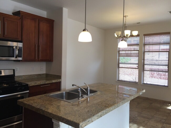 8963 E Nichols Pl in Centennial, CO - Building Photo - Building Photo