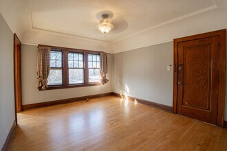 4202 W Martin Dr in Milwaukee, WI - Building Photo - Building Photo