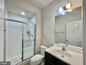 8608 Shady Pines Dr in Frederick, MD - Building Photo - Building Photo
