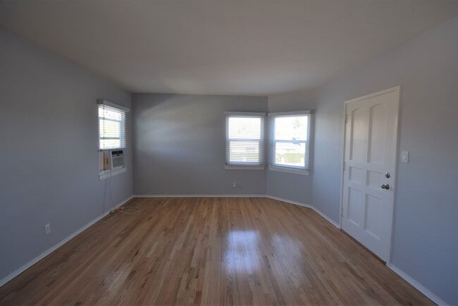 777 N Brand Blvd in San Fernando, CA - Building Photo - Building Photo