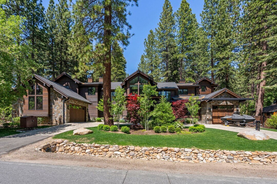 854 Freels Peak Dr in Incline Village, NV - Building Photo