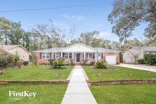 4331 Karen Dr in North Charleston, SC - Building Photo