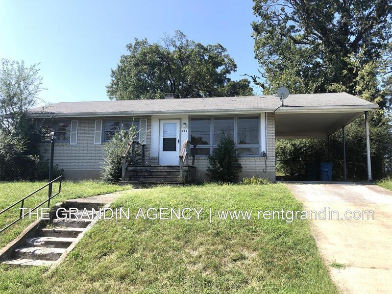 230 Frances Dr NW in Roanoke, VA - Building Photo