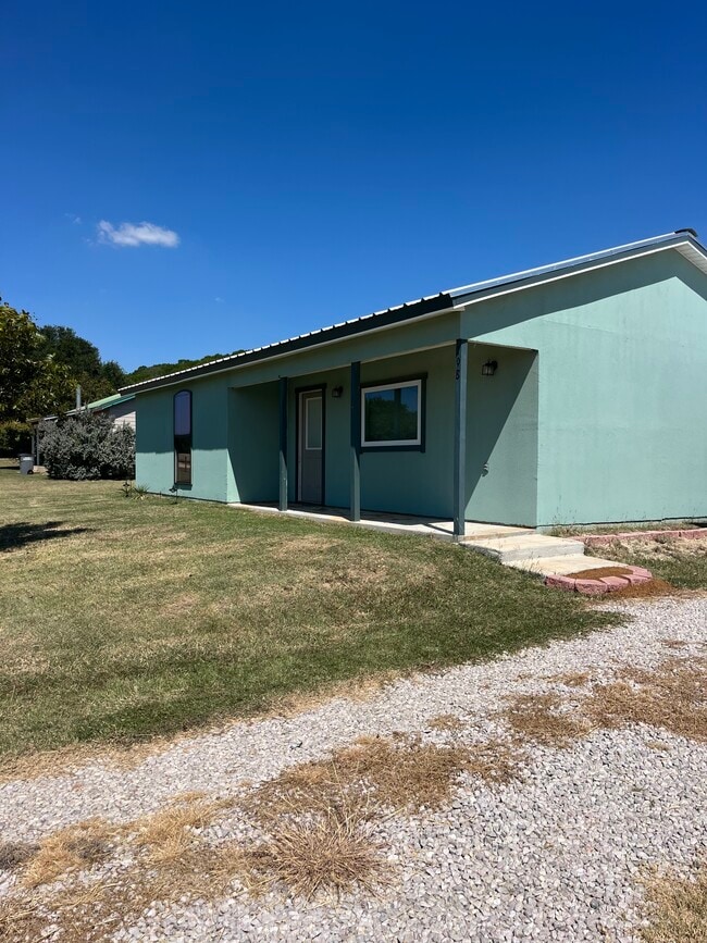 198 Private Rd in Kempner, TX - Building Photo - Building Photo
