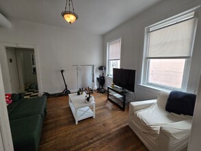 421 W Grace St in Richmond, VA - Building Photo - Building Photo
