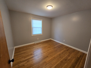 107 N Colonial Dr in Hopewell, VA - Building Photo - Building Photo