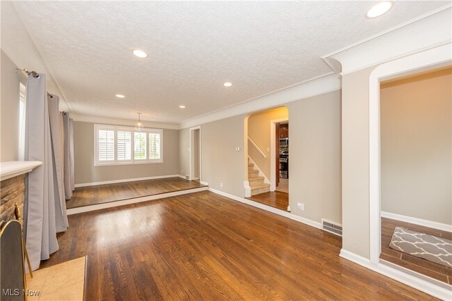 3702 Glencairn Rd in Shaker Heights, OH - Building Photo - Building Photo