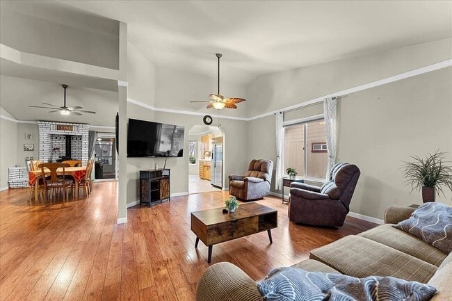 503 Hillcrest Ave in Oroville, CA - Building Photo - Building Photo