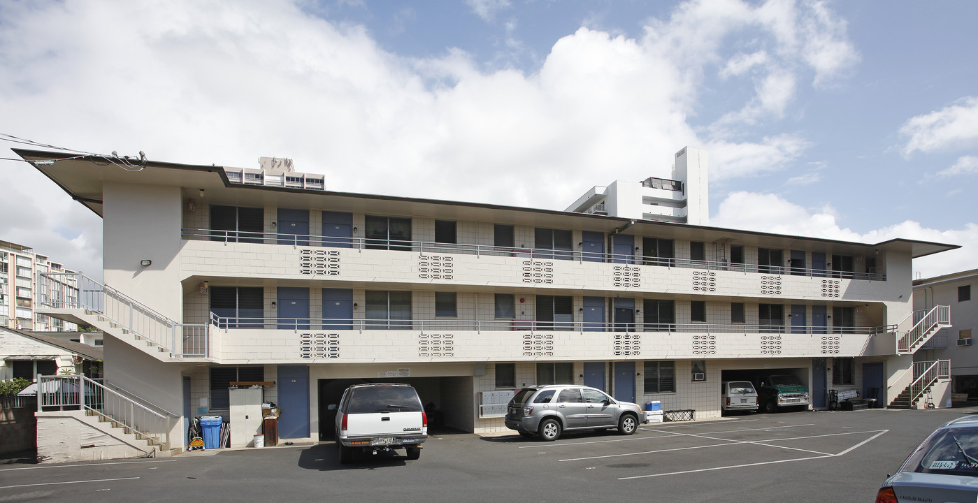 1635 Kewalo St in Honolulu, HI - Building Photo