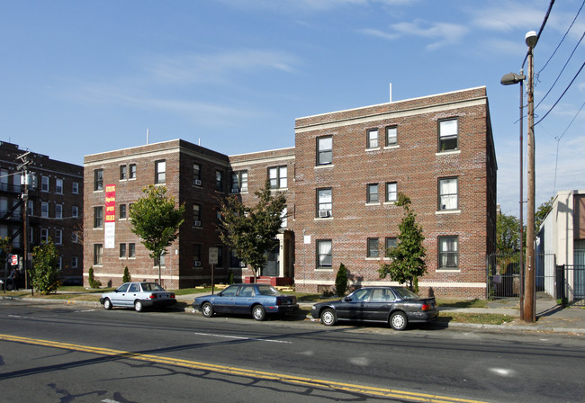 Bridgeport Gardens in Bridgeport, CT - Foto de edificio - Building Photo