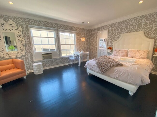 1728 El Cerrito Pl