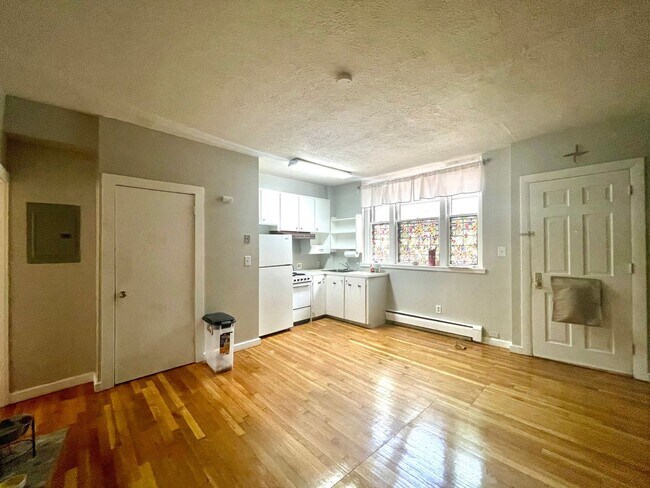 property at 18 Garden St