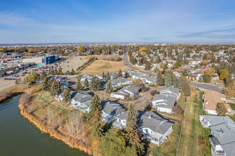 Horizon Village Glen Allan in Sherwood Park, AB - Building Photo - Building Photo