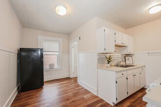 97 Bridge St in Manchester, NH - Building Photo - Building Photo