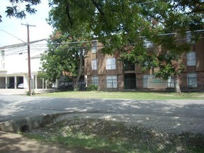 First Impressions Apartments in Dallas, TX - Building Photo - Building Photo