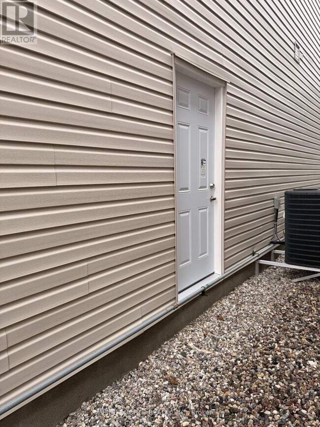 3339 Findlay Creek Dr in Ottawa, ON - Building Photo - Building Photo