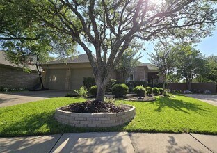 1923 Auburn Trail in Sugar Land, TX - Building Photo - Building Photo