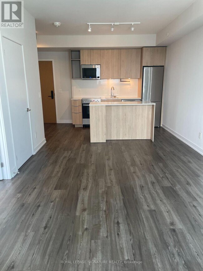 25 Nicholas Ave in Toronto, ON - Building Photo - Building Photo