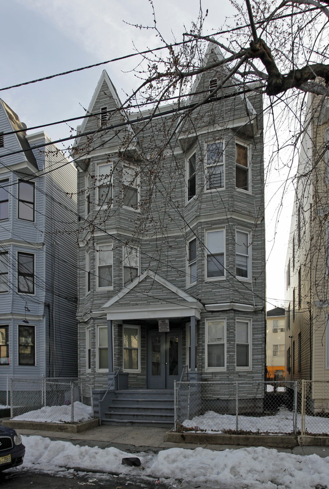 71 Clarke Ave in Jersey City, NJ - Building Photo - Building Photo